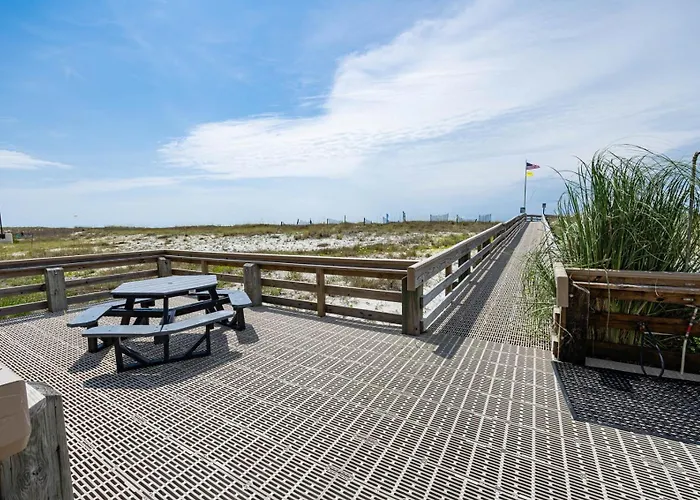 Apartment Island Winds West 170 *