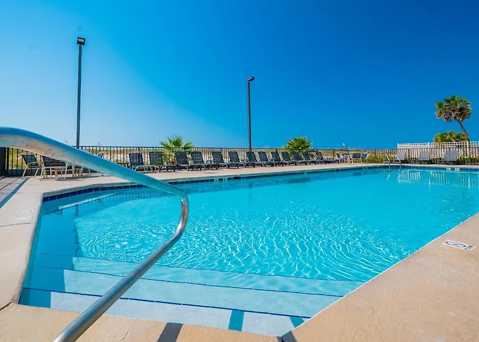 Apartment Island Winds West 170