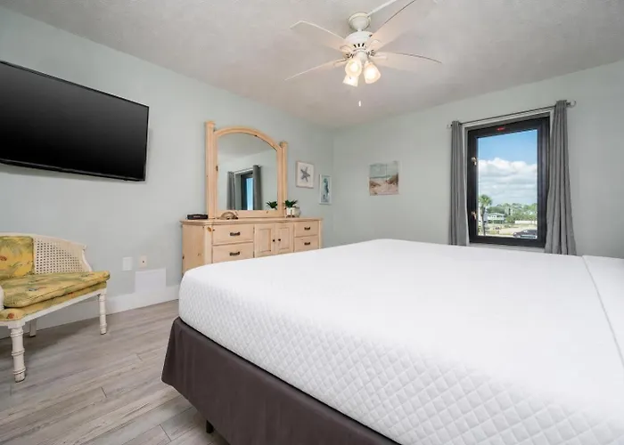Island Winds West 170 Apartment
